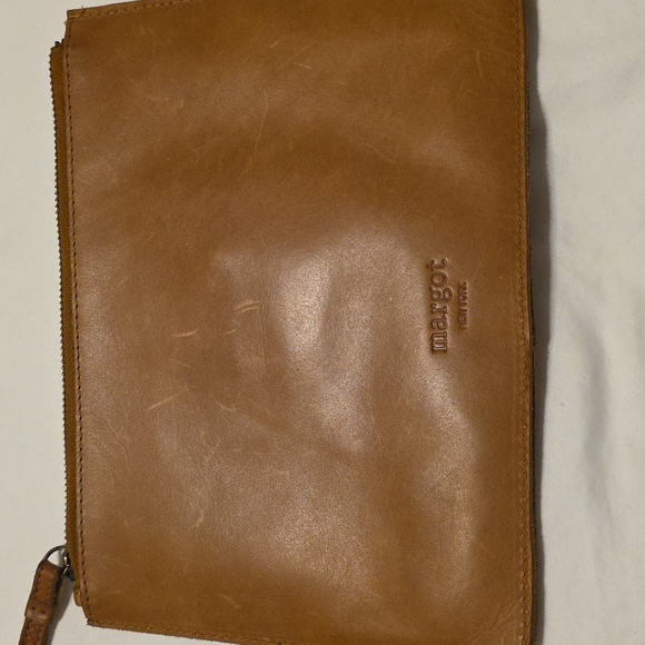 Margot NY style Leather Wristlet Clutch - Picture 2 of 5